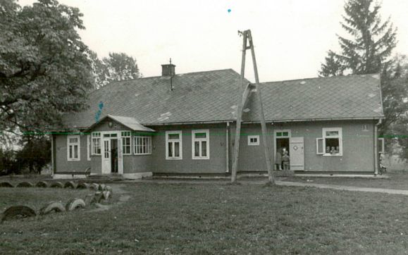 stary dwór w Niemirówku 1987
