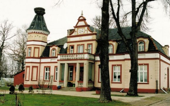 pałac w Brdowie