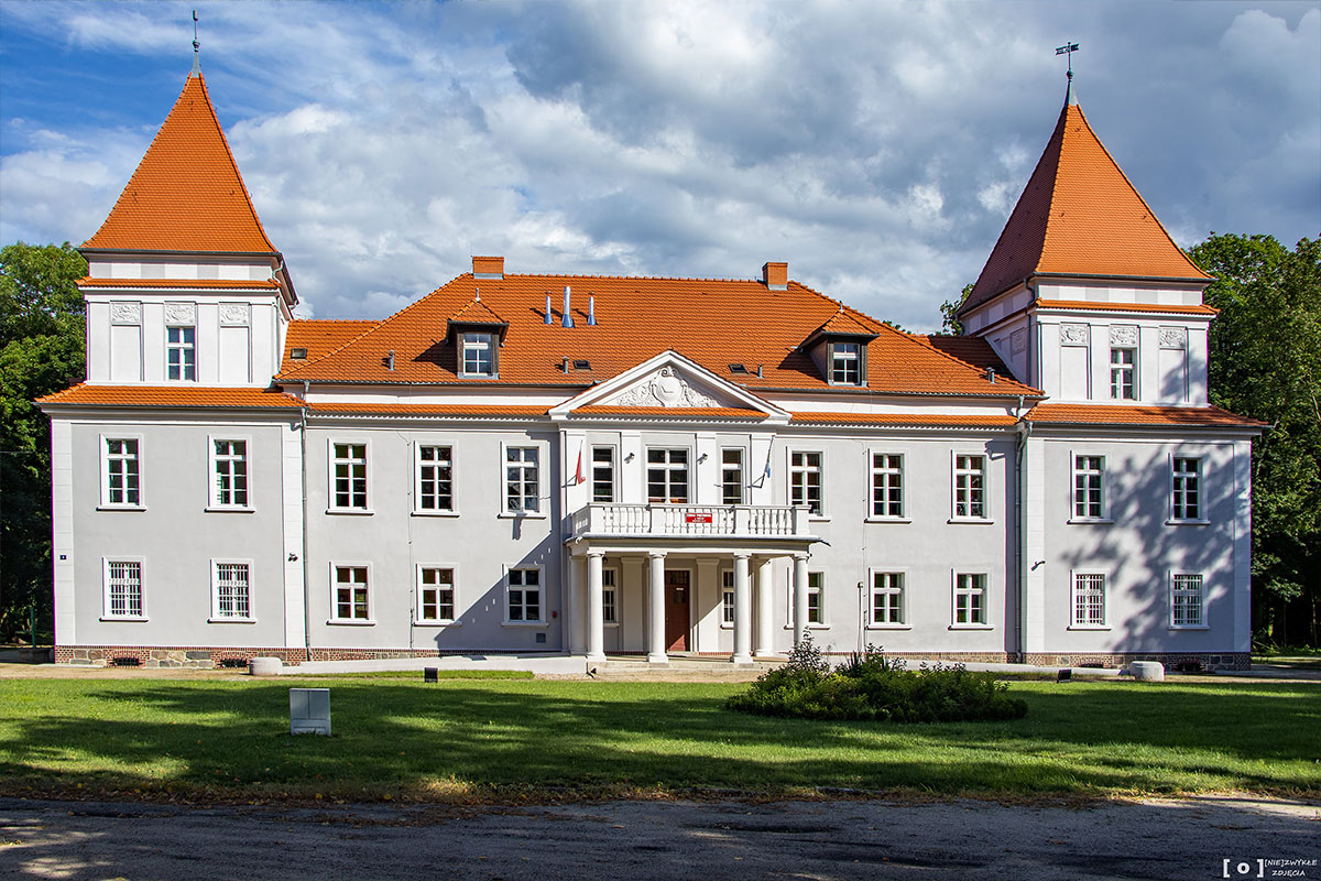 Pałac Bucz, 2021