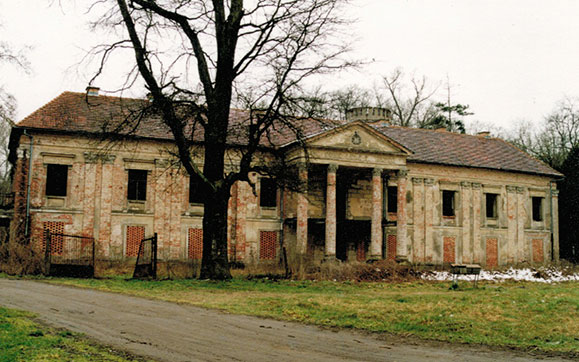 pałac w Chobienicach lata 90-te XX w.