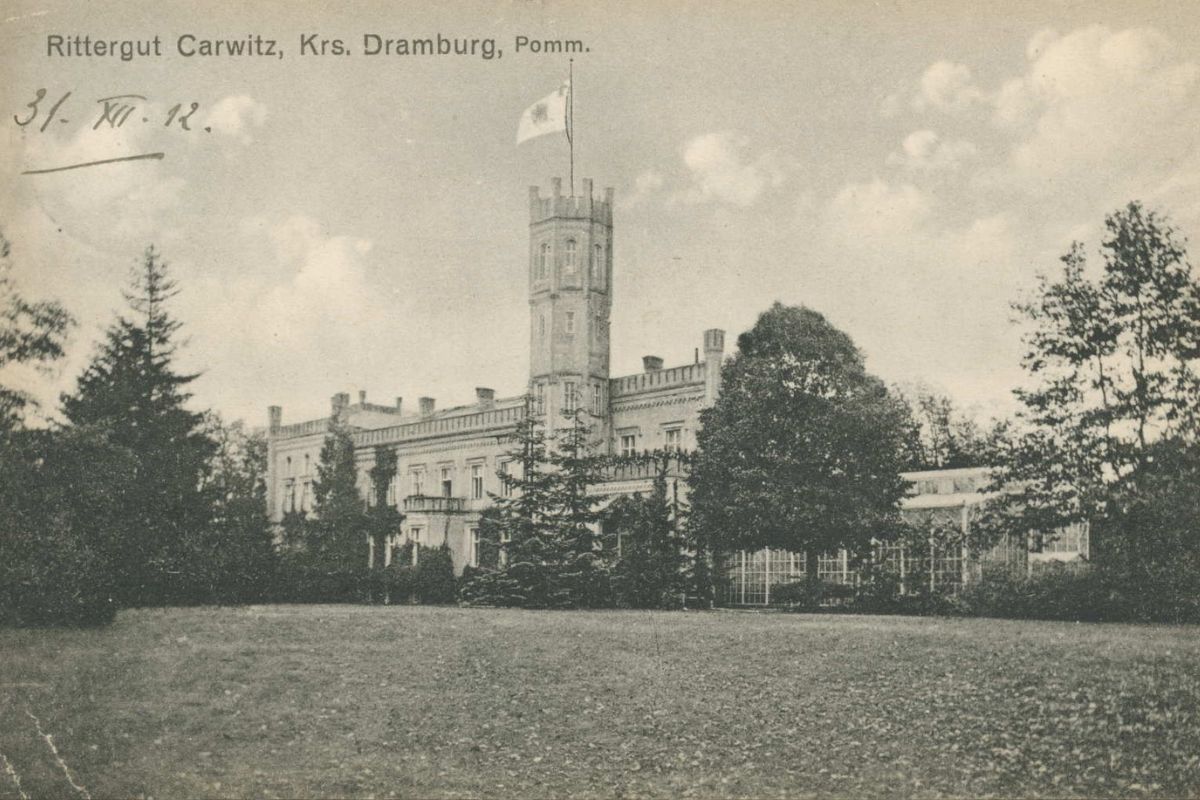 Pałac w Karwicach, 1912