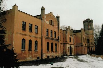 pałac w Charcicach