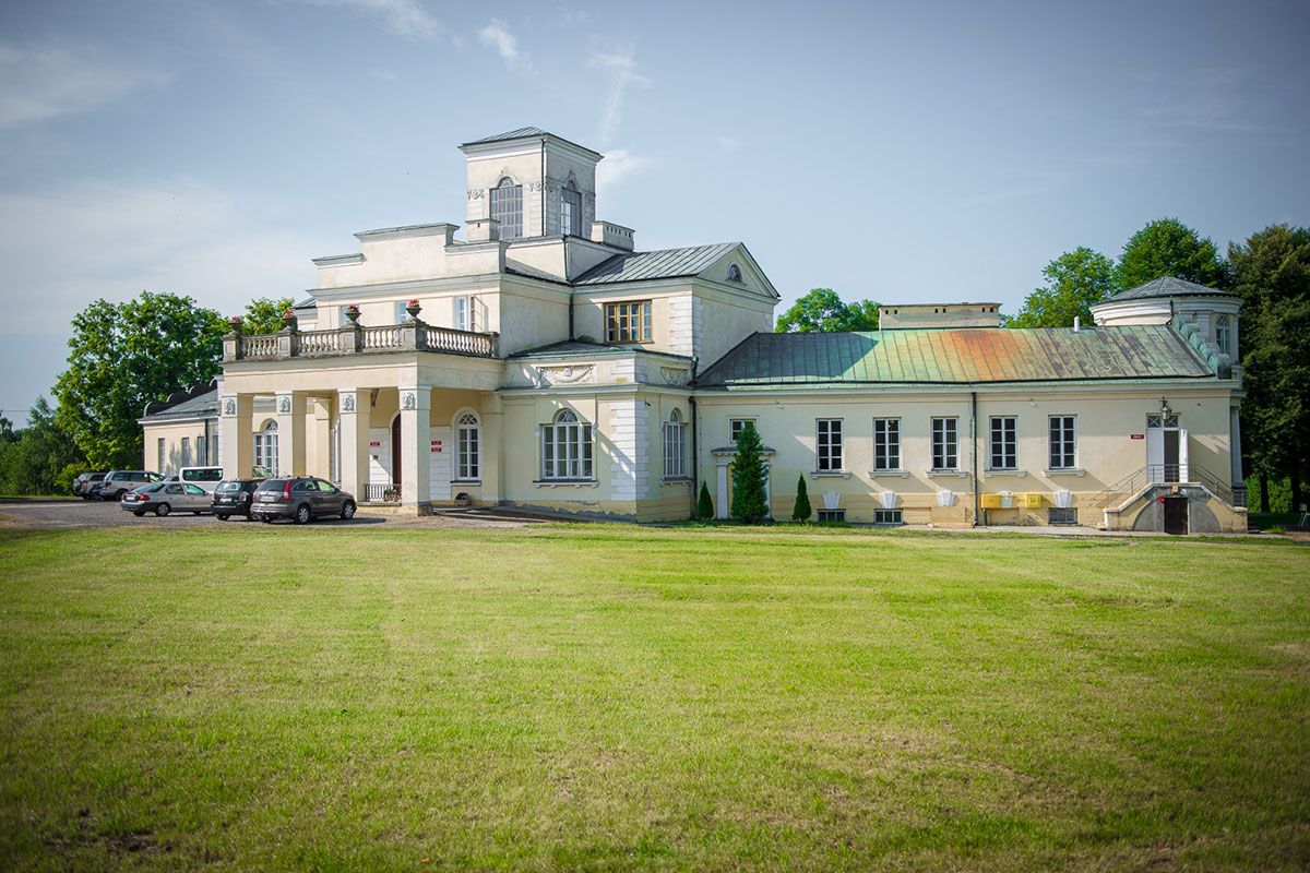 pałac Rejowiec