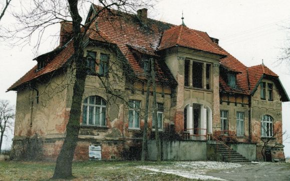pałac w Gałązkach Małych lata 90-te XX w.