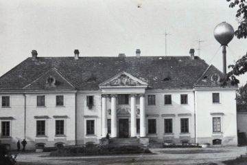 pałac w Luszynie 1970