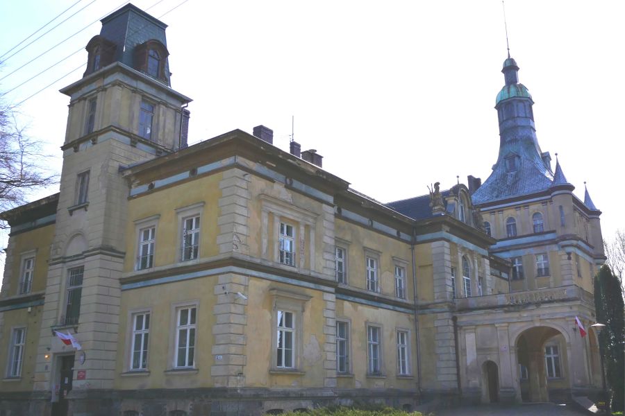 Pałac Damnica
