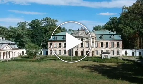 Pałac Dębińskich w Szczekocinach - czerwiec 2020