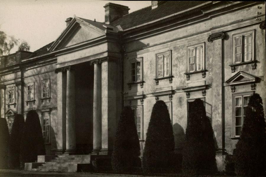 Pałac Nawra 1916-1924