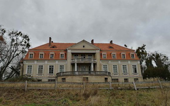 pałac w Chociczy, 2020