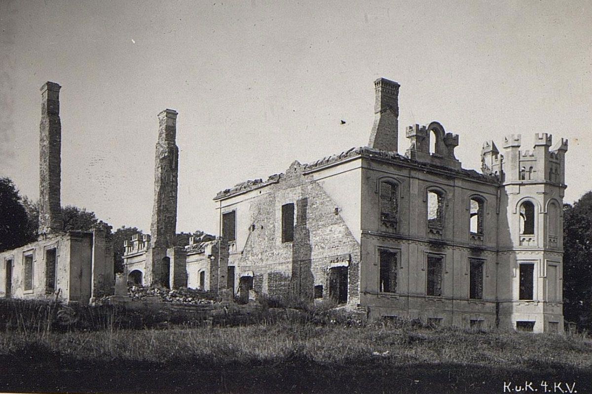 pałacyk w Gołębiu 1914-1918