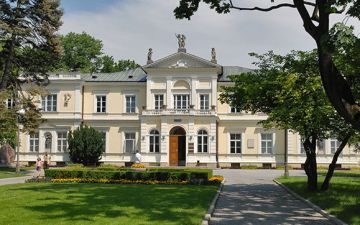 pałac Warszawa Ursynów
