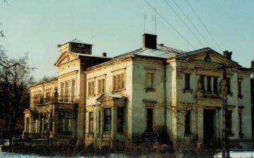 pałac w Biezdrowie lata 90-te XX w.